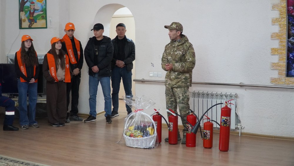 Ақмолалық құтқарушылар қарттар пансионатының өрт қауіпсіздігін қамтамасыз етуге атсалысты — Фотосурет 1