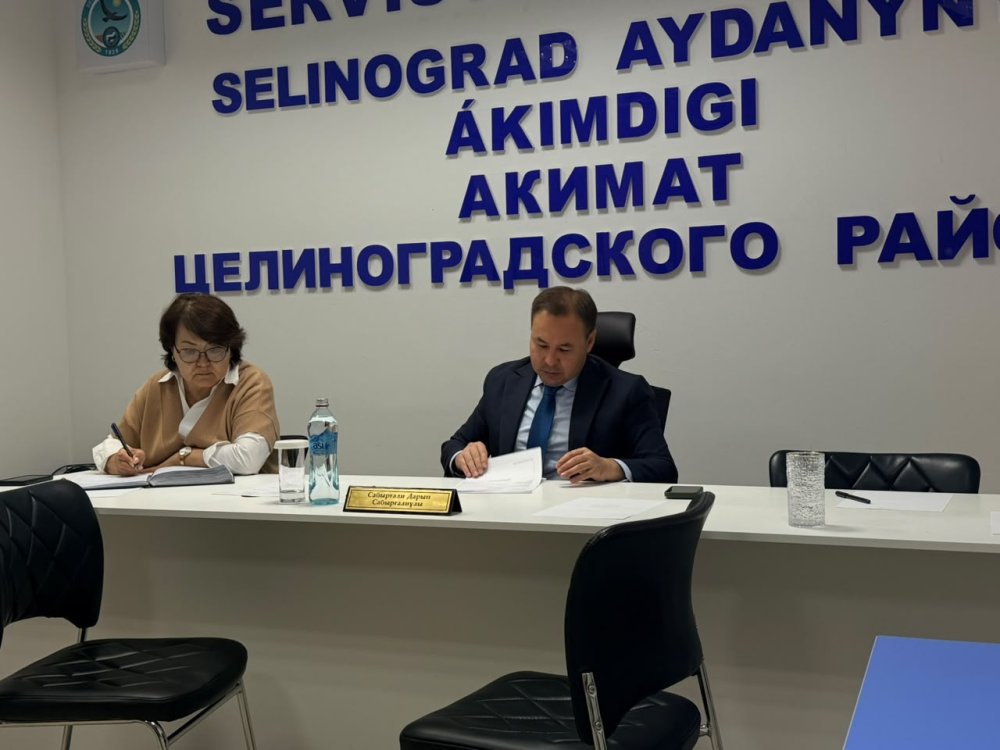 Целиноград ауданының әкімі Дарын Сабырғали азаматтарды жеке мәселелері бойынша кезекті рет қабылдады — Фотосурет 1