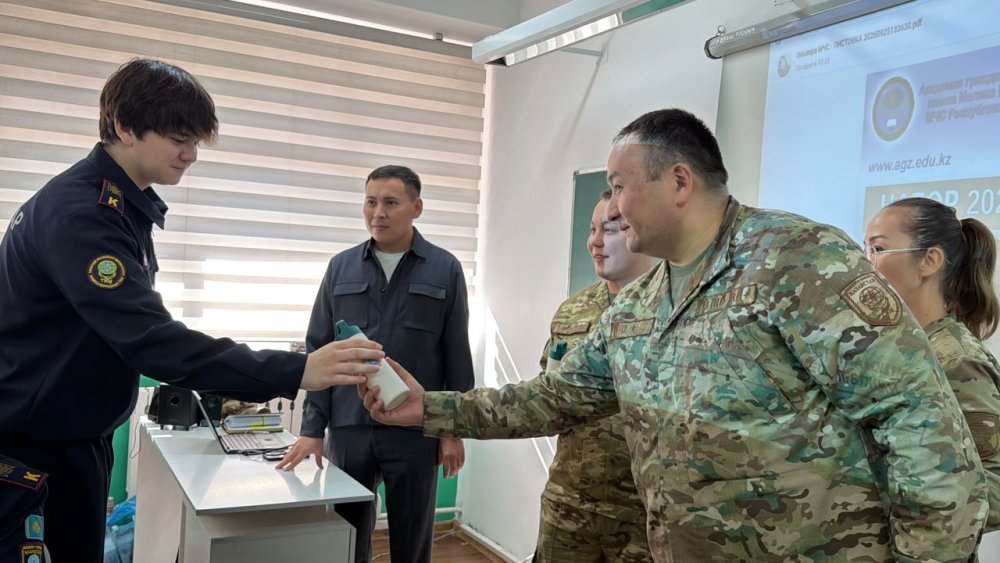 Болашақ батылдықпен басталады: Алматыда жас құтқарушыларды құттықтады — Фотосурет 6