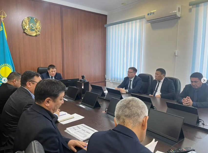 Әлеуметтік сала қызметкерлерімен кездесу өтті — Фотосурет 2