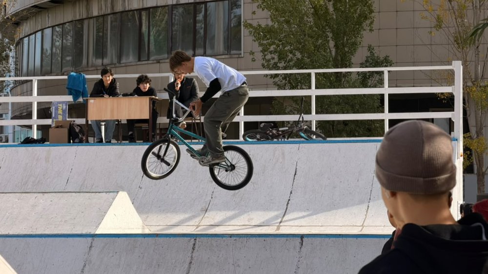 БАЙҚОҢЫР АУДАНЫНДА «FLY-PARK LAST RIDE26» ЖАСТАР СПОРТТЫҚ ІС-ШАРАСЫ ӨТТІ — Фотосурет 3