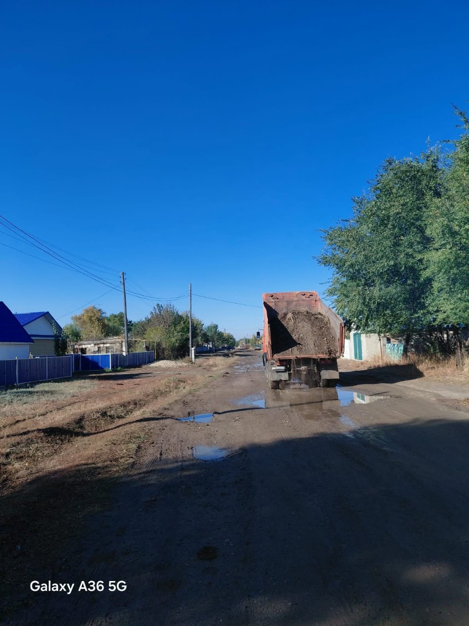 Жайсаң ауылындағы жолдарға қиыршық тас төсеу жұмыстары жүргізілуде. — Фотосурет 2