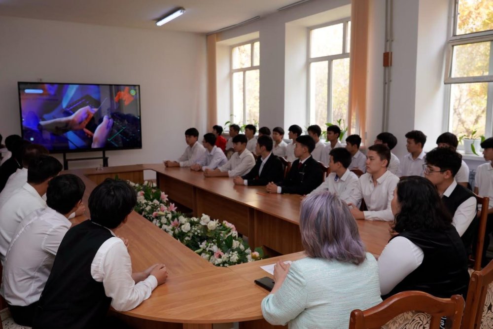 «Ойынға салауатты көзқарас»: Астанада колледж студенттерінің қатысуымен дөңгелек үстел өтті — Фотосурет 6