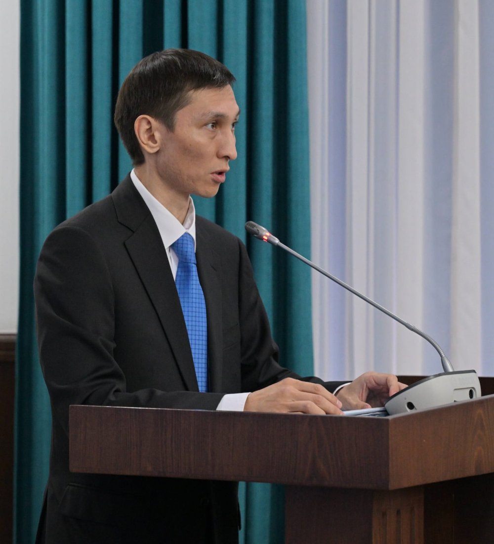 Облыс әкімдігінде өткен аппараттық жиналыста жол желісінің қысқы маусымға дайындығы және өңірлік цифрландыру жоспарының іске асырылуы талқыланды — Фотосурет 9