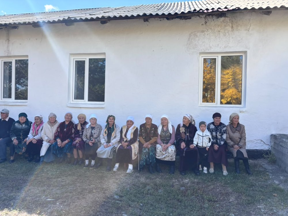 Қарттар күніне орай ауыл ақсақалдары мен ақ жаулықты әжелерімізге ақ дастархан жайылып, құрмет көрсетілді — Фотосурет 5