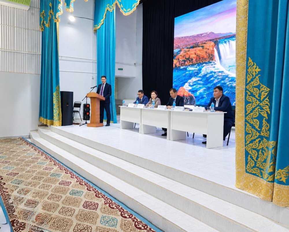 ҮШЖАҚТЫ ӘЛЕУМЕТТІК ӘРІПТЕСТІК ЖӨНІНДЕГІ КОМИССИЯ ОТЫРЫСЫ ӨТТІ — Фотосурет 2
