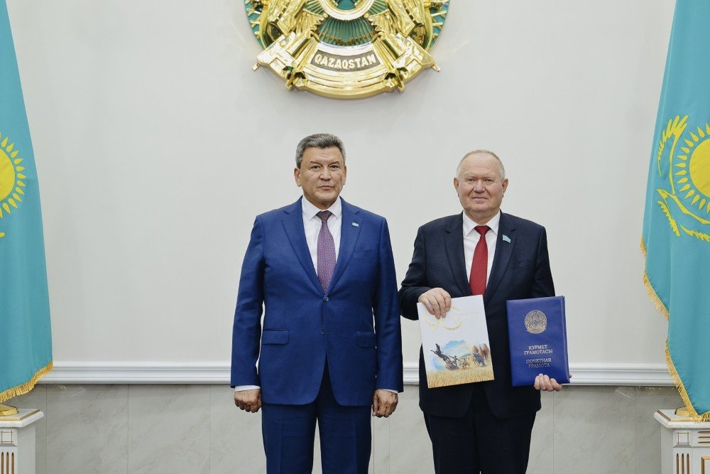 СҚО-да облыстық мәслихаттың VIII шақырылым депутаттарына құрмет көрсетілді — Фотосурет 6