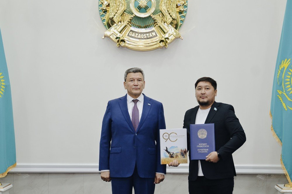 СҚО-да облыстық мәслихаттың VIII шақырылым депутаттарына құрмет көрсетілді — Фотосурет 4