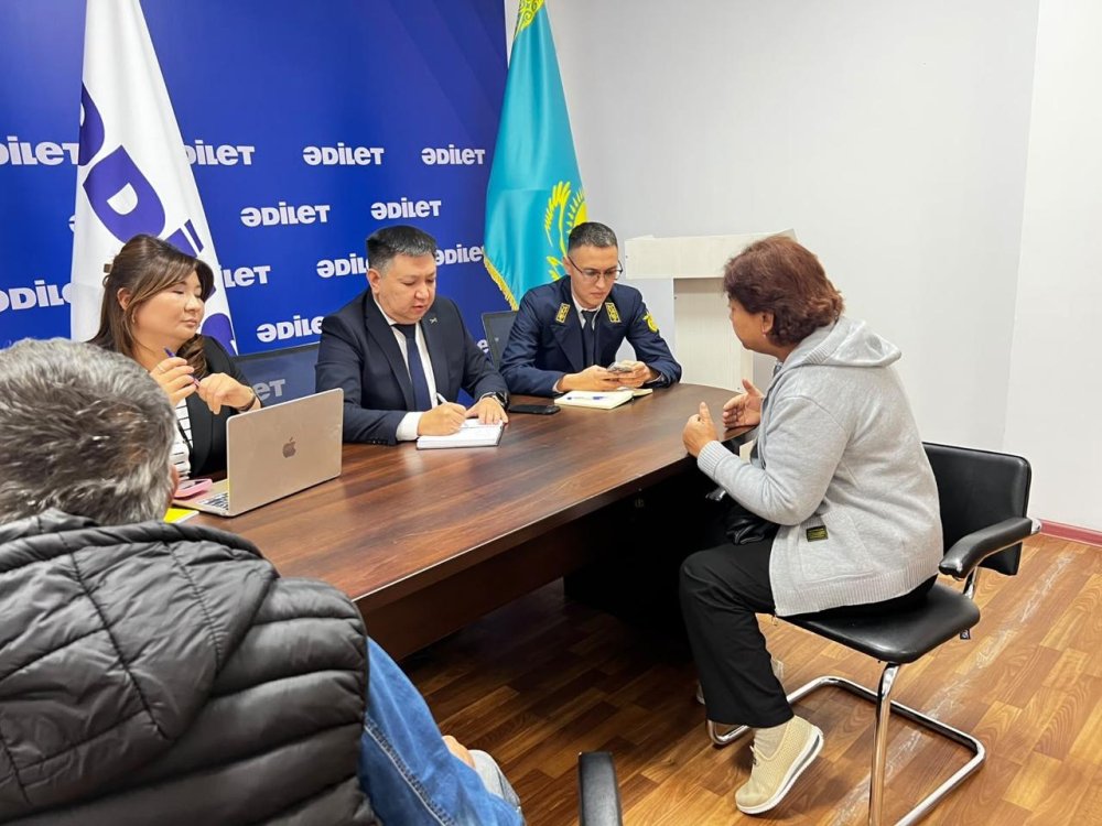 «ЗАҢ ЖӘНЕ ТӘРТІП»: «ӘДІЛЕТ КЕҢЕС БЕРЕДІ» АКЦИЯСЫ АЯСЫНДА АЗАМАТТАРҒА ТЕГІН ЗАҢГЕРЛІК КӨМЕК КӨРСЕТІЛДІ — Фотосурет 2