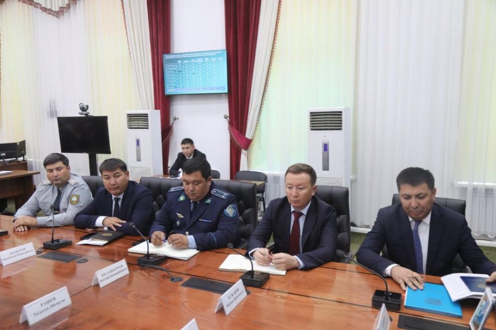 Әкімдік мәжілісінде бірқатар өзекті мәселелер қаралды — Фотосурет 2