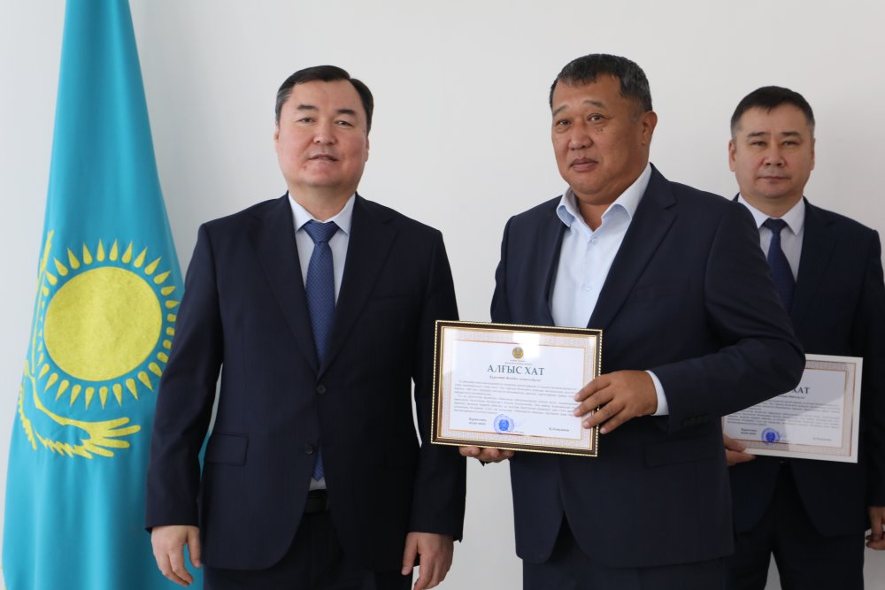 МӘСЛИХАТ ДЕПУТАТТАРЫНА ҚҰРМЕТ КӨРСЕТІЛДІ — Фотосурет 9