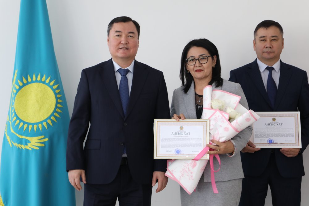 МӘСЛИХАТ ДЕПУТАТТАРЫНА ҚҰРМЕТ КӨРСЕТІЛДІ — Фотосурет 10