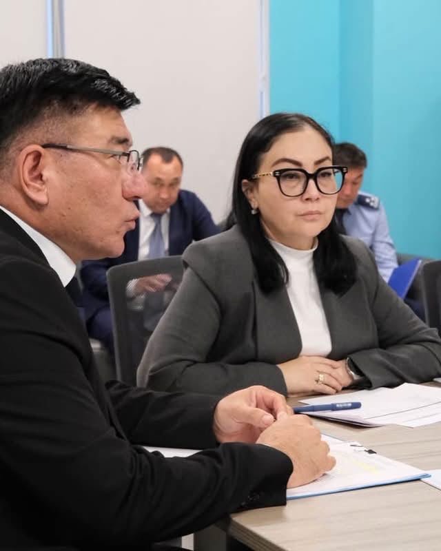 ОБЛЫС ӘКІМІНІҢ ОРЫНБАСАРЫ АЗАМАТТАРДЫ ЖЕКЕ ҚАБЫЛДАДЫ — Фотосурет 1