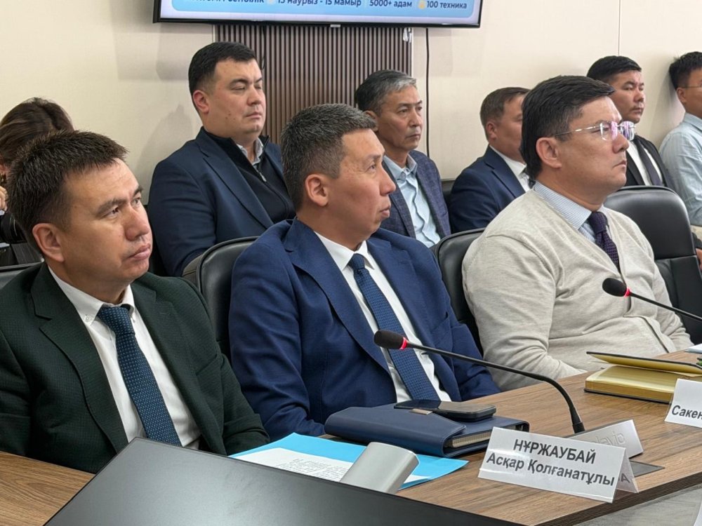 Ақтауда санитарлық тазалық және жолдарды күтіп-ұстау мәселелері қаралды — Фотосурет 4