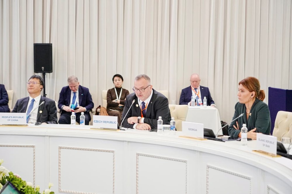 Көлік министрлері халықаралық көлік дәліздерін дамыту және тасымалдарды цифрландыру мәселелерін талқылады — Фотосурет 8