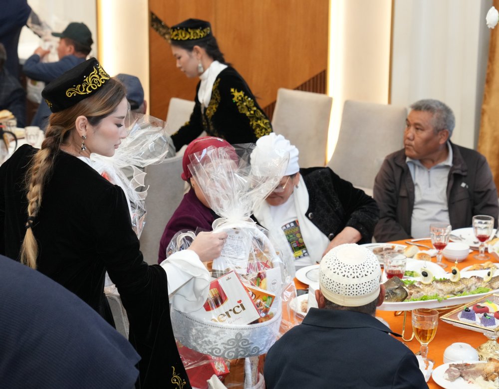 ТҮРКІСТАНДА «ШЕКСІЗ ӘЛЕМ – ТЕҢ ҚОҒАМ»: ЕРЕКШЕ ЖАНДАРДЫҢ ЖІГЕРІ ҰЛЫҚТАЛДЫ — Фотосурет 10