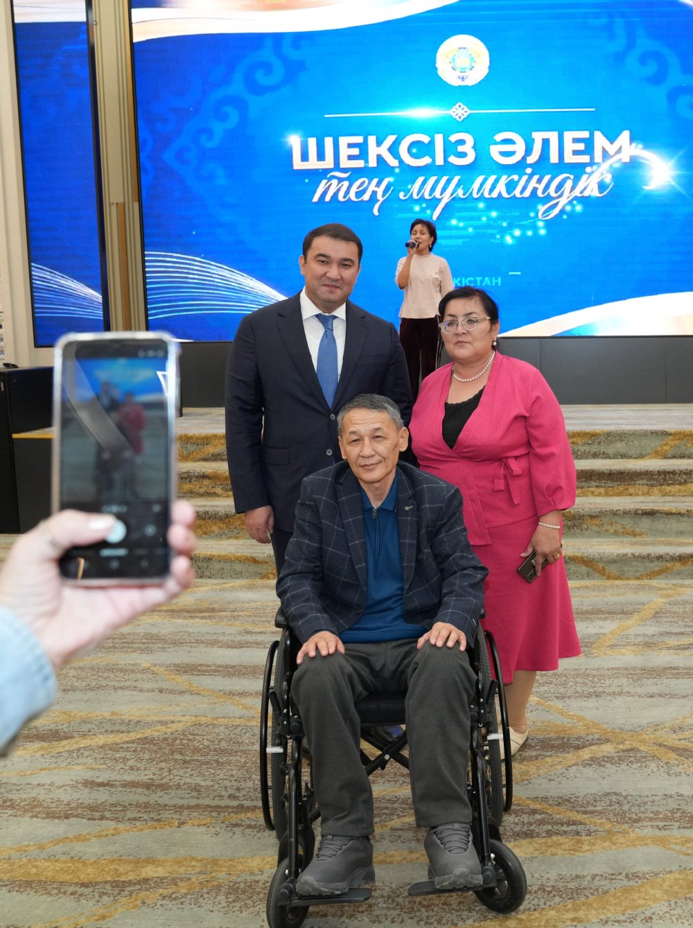 ТҮРКІСТАНДА «ШЕКСІЗ ӘЛЕМ – ТЕҢ ҚОҒАМ»: ЕРЕКШЕ ЖАНДАРДЫҢ ЖІГЕРІ ҰЛЫҚТАЛДЫ — Фотосурет 4
