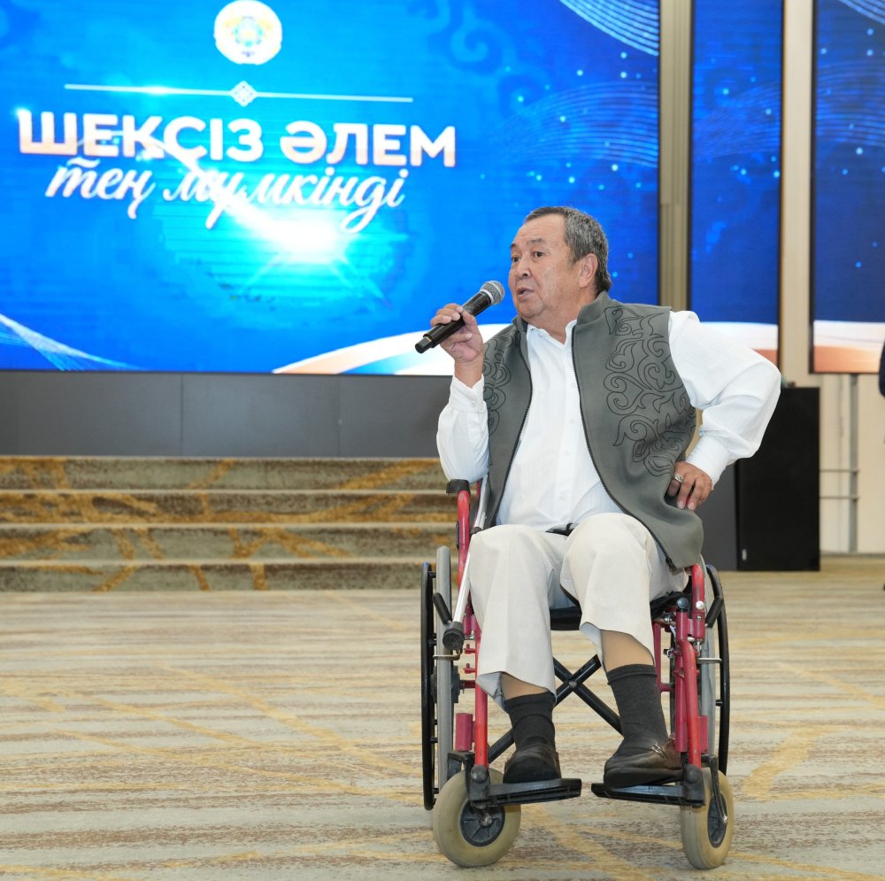 ТҮРКІСТАНДА «ШЕКСІЗ ӘЛЕМ – ТЕҢ ҚОҒАМ»: ЕРЕКШЕ ЖАНДАРДЫҢ ЖІГЕРІ ҰЛЫҚТАЛДЫ — Фотосурет 14