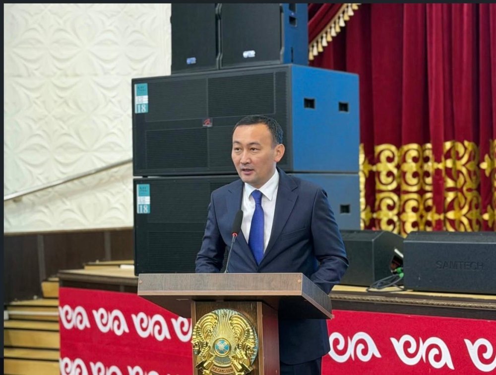 14 қазан күні Ұлытау облысының әкімі Есет Байкен Қаражал қаласының тұрғындарымен кездесті — Фотосурет 2