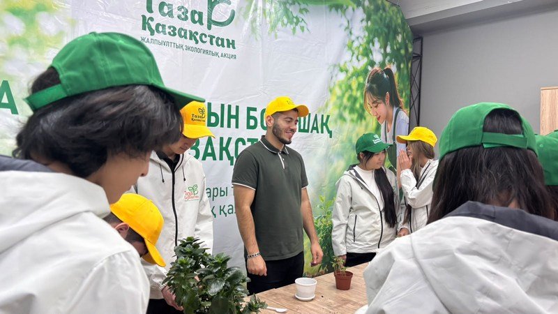 Теміртауда «Таза Қазақстан» акциясы аясында көшеттерді қайта егу жұмыстары жүргізілді