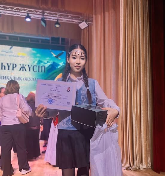 Сәтбаев оқушылары «Мәшһүр Жүсіп оқулары» байқауында марапатталды
