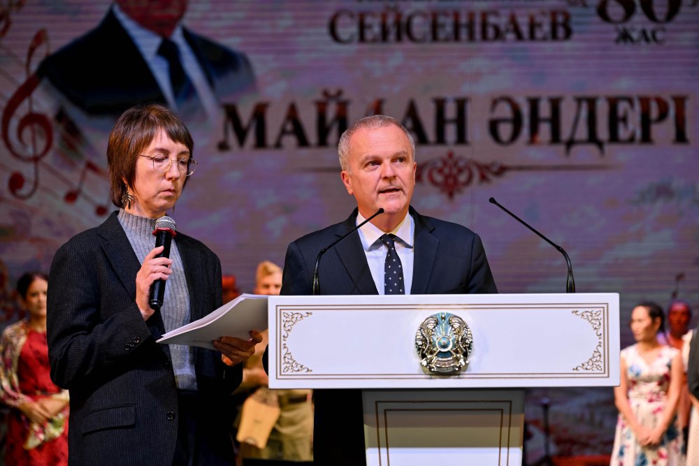 Абай облысында жазушы Роллан Сейсенбаевқа құрмет көрсетілді — Фотосурет 11
