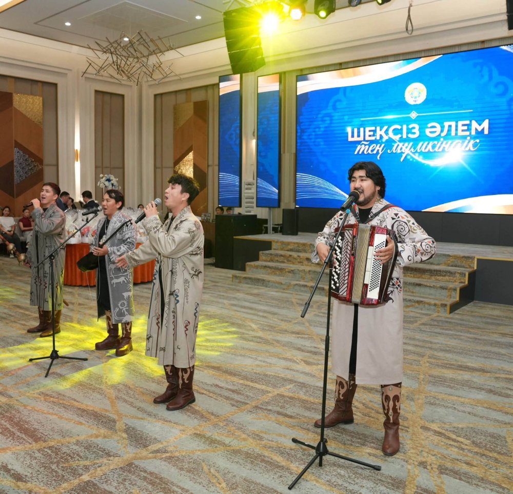 «ШЕКСІЗ ӘЛЕМ – ТЕҢ ҚОҒАМ»: ЕРЕКШЕ ЖАНДАРДЫҢ ЖІГЕРІ ҰЛЫҚТАЛДЫ — Фотосурет 11