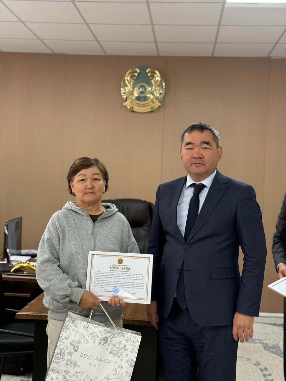 ЕҢБЕК КҮНІ МЕРЕКЕСІНЕ ОРАЙ ҚҰРМЕТ КӨРСЕТІЛДІ — Фотосурет 2