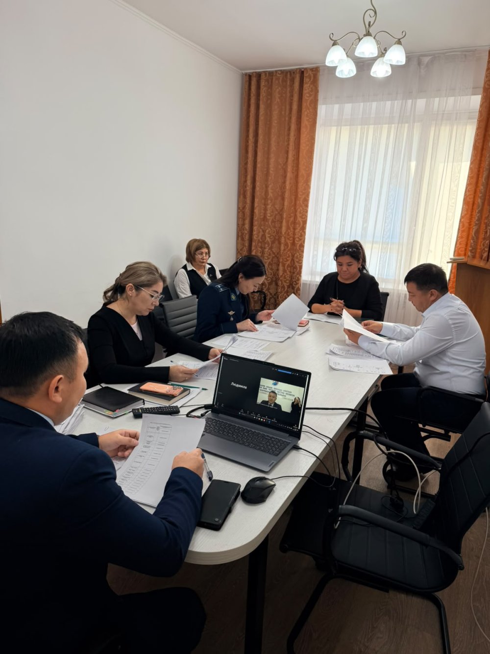 Шетелдік жұмыс күшін тарту жөніндегі комиссияға қатысу — Фотосурет 2