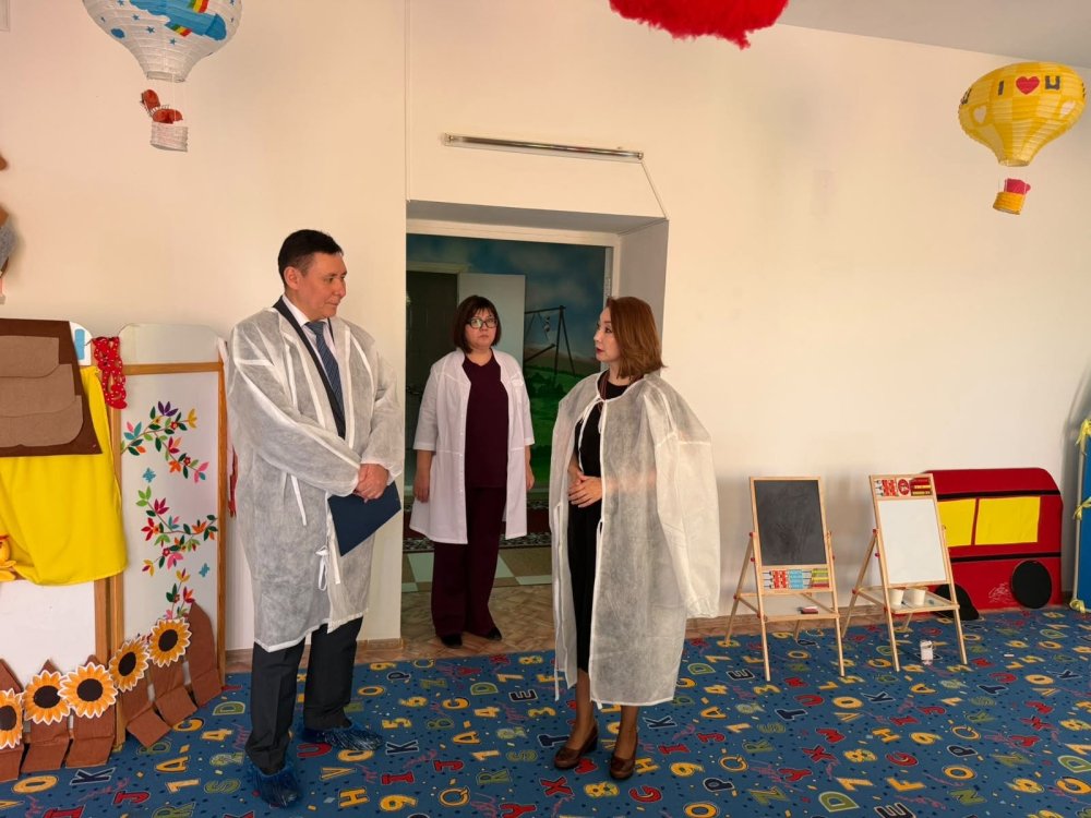 ӨКІЛ БАЛАЛАРДЫ ОҢАЛТУ ОРТАЛЫҒЫНА БАРДЫ — Фотосурет 2