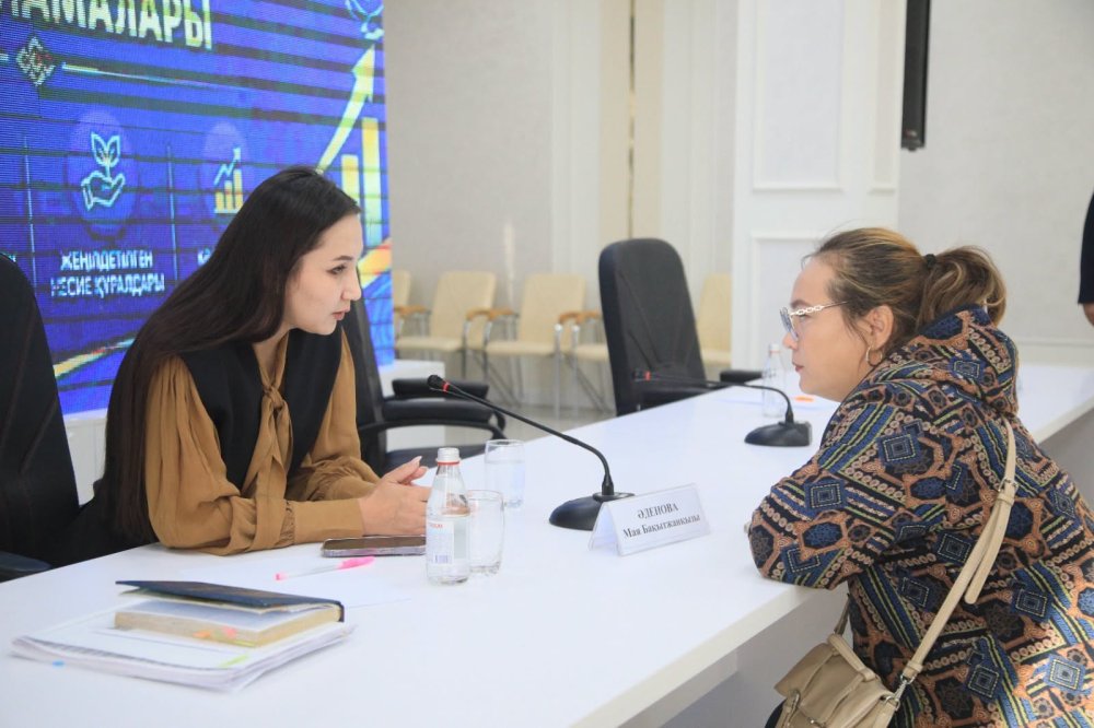 Кәсіпкерлерге қаржылай қолдау көрсету мәселелері бойынша кездесу өтті — Фотосурет 5