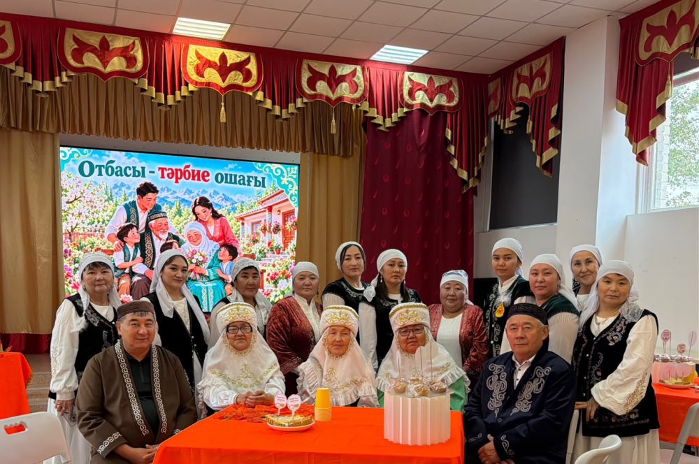 ШӘЙ ҮСТІНДЕГІ ТӘРБИЕ – ҰРПАҚ ТӘРБИЕСІНДЕГІ ҰЛАҒАТТЫ ӘҢГІМЕ — Фотосурет 4