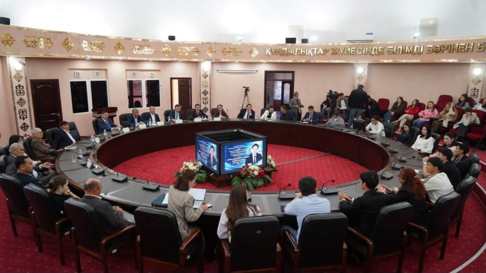 ТҮРКІСТАНДА ДӘСТҮРЛІ БЕЙСЕН ҚҰРАНБЕК АТЫНДАҒЫ СТИПЕНДИЯ ИЕГЕРЛЕРІ АНЫҚТАЛДЫ — Фотосурет 2