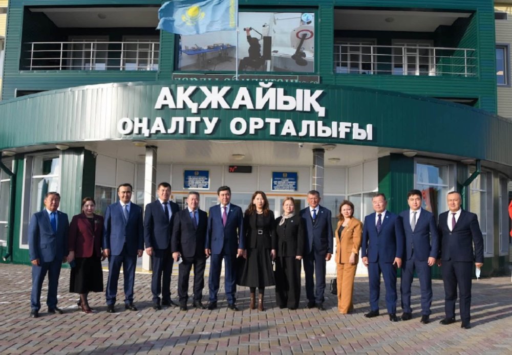 ҚАЗАҚСТАН ХАЛЫҚ КЕҢЕСІНІҢ ТӨРАҒАСЫ ОҢАЛТУ ОРТАЛЫҒЫНЫҢ ЖҰМЫСЫМЕН ТАНЫСТЫ — Фотосурет 1