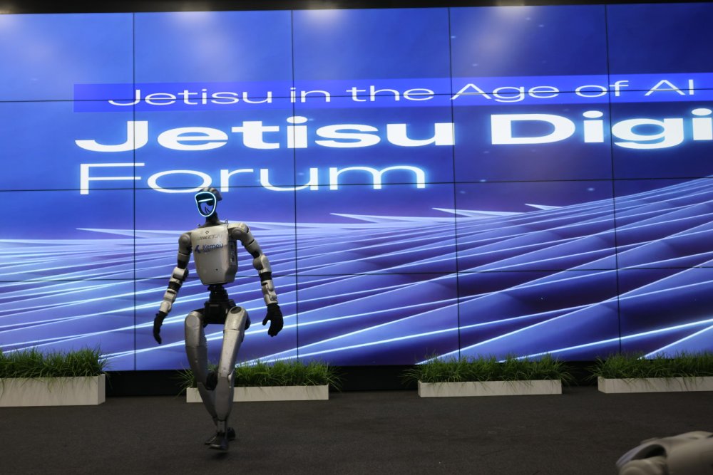 Jetisu Digital Forum 2026: Жетісуда жасанды интеллектіні түрлі салаларда қолдану мәселелері талқыланды — Фотосурет 5