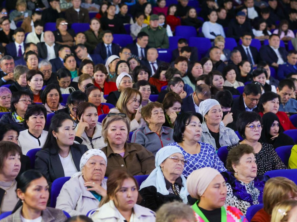 Ербол Қарашөкеев меркіліктермен кездесті — Фотосурет 2