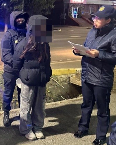 Қылмыстық табыс табу үшін баласын қалдырған: Көкшетауда Павлодардың 22 жастағы есірткі салушысы ұсталды