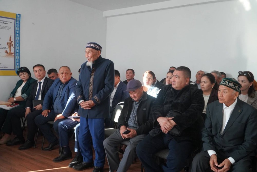 БӘЙДІБЕК: АУДАН ӘКІМІ МЫҢБҰЛАҚ АУЫЛДЫҚ ОКРУГІН АРАЛАДЫ — Фотосурет 3