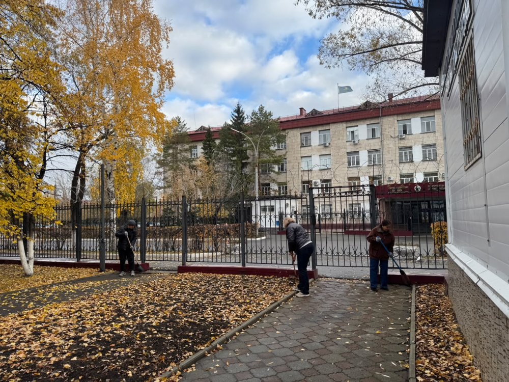 СҚО полицейлері «Таза Қазақстан» аясында тазалықты сақтауға үлес қосуда — Фотосурет 9