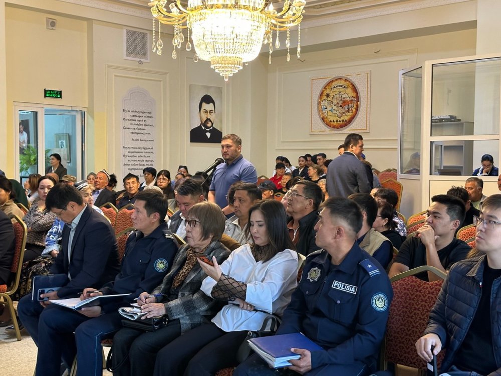 В Ауэзовском районе прошла очередная встреча с жителями — Фотосурет 6
