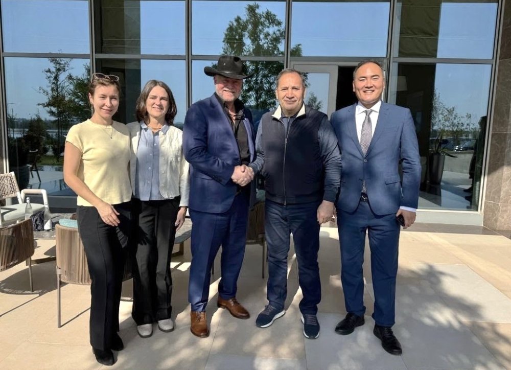 Елші АҚШ пен Өзбекстанның мемлекеттік органдарының өкілдерімен, сондай-ақ халықаралық іскерлік топтар өкілдерімен кездесті — Фотосурет 3