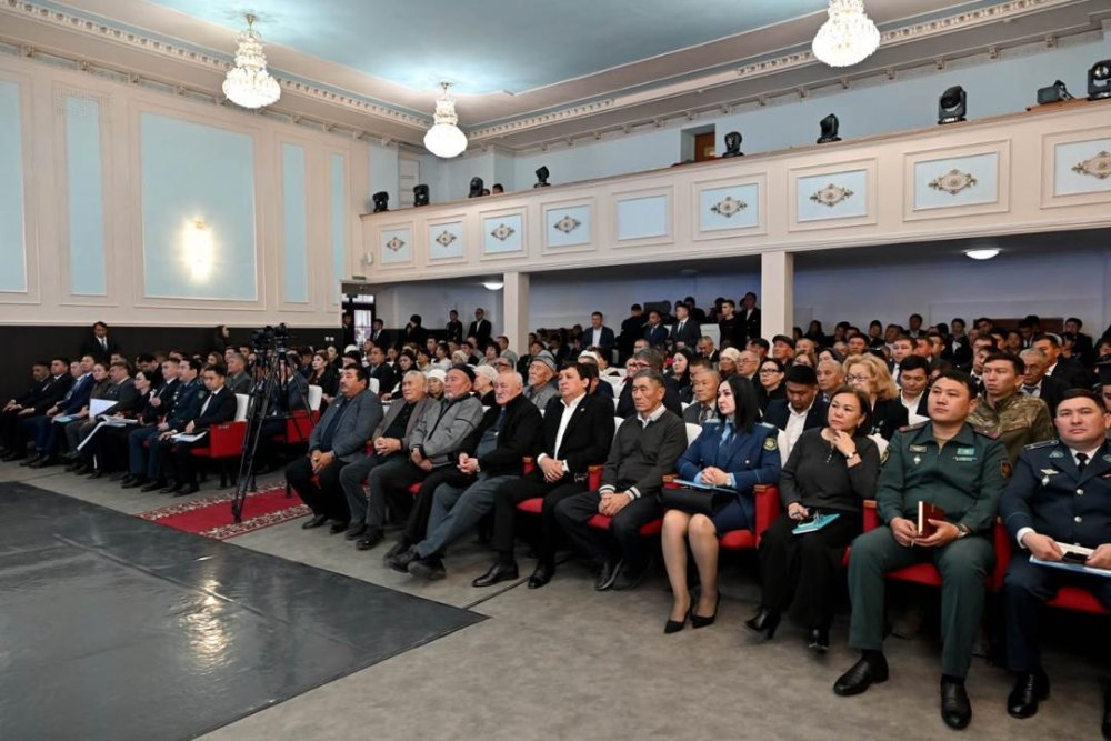 Облыс әкімі Үржар ауданының тұрғындарымен кездесті — Фотосурет 2