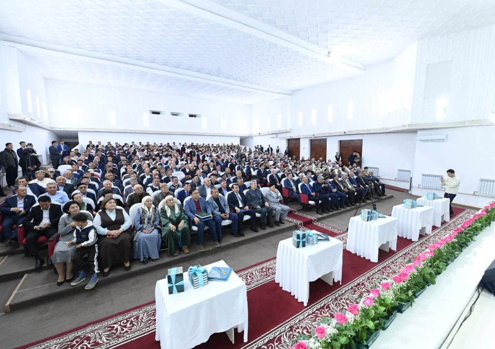«Еңбекпен өрілген ғұмыр» атты конференция және «Өмір көшіндегі өнеге» кітабының тұсаукесері өтті — Фотосурет 2