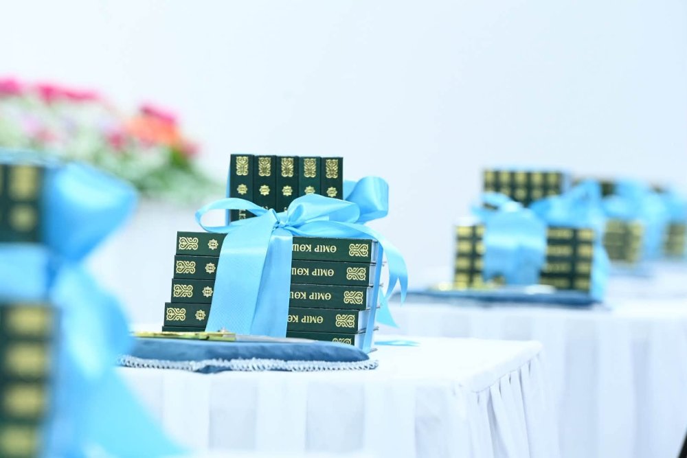 «Еңбекпен өрілген ғұмыр» атты конференция және «Өмір көшіндегі өнеге» кітабының тұсаукесері өтті — Фотосурет 14