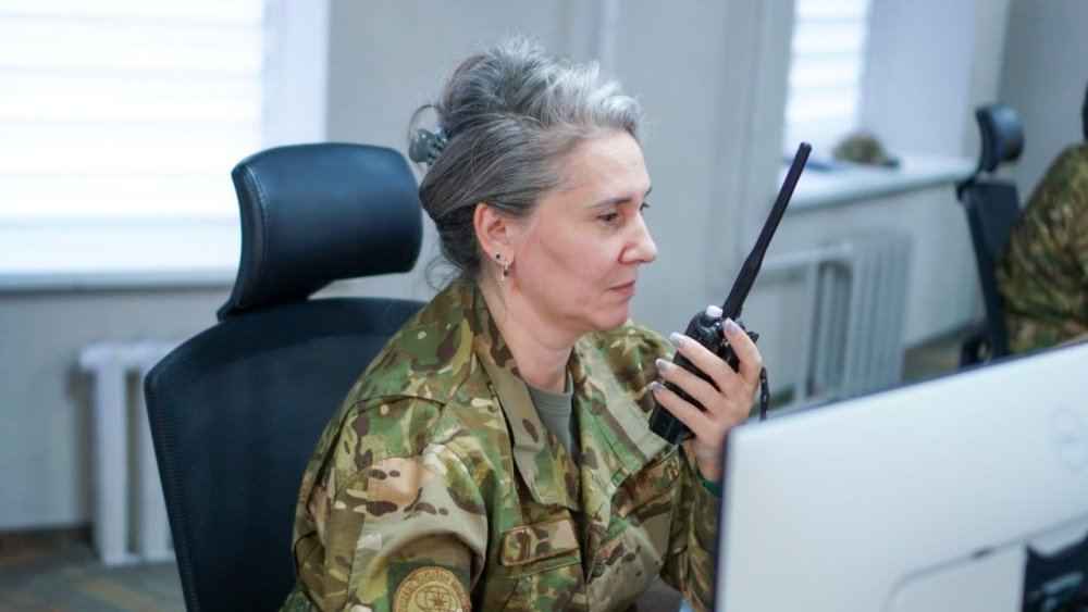 Тәулігіне үш мыңнан астам қоңырау: Астанада 112 қызметінің диспетчерлері қалай жұмыс істейді — Фотосурет 2