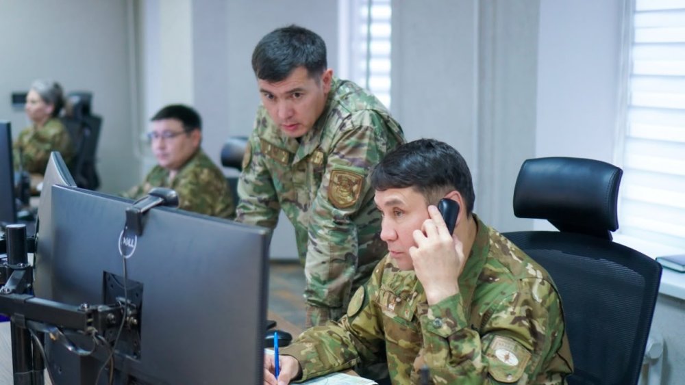 Тәулігіне үш мыңнан астам қоңырау: Астанада 112 қызметінің диспетчерлері қалай жұмыс істейді — Фотосурет 4
