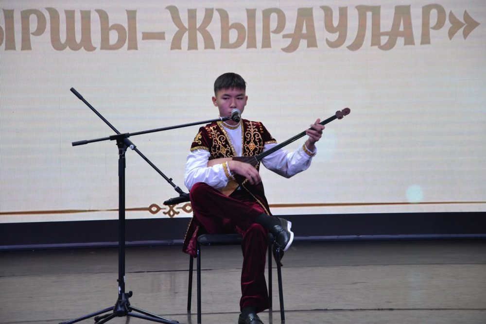 «БҰҚАРЕКЕҢ ЖЫРЛАЙДЫ» - ДӘСТҮРЛІ ОБЛЫСТЫҚ ЖЫРШЫ-ЖЫРАУЛАР САЙЫСЫ. — Фотосурет 8