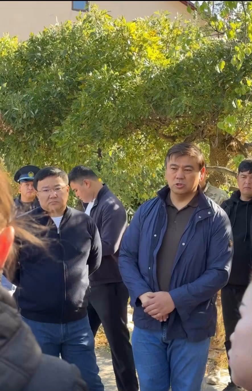 КЕНТАУДАҒЫ ТҰРҒЫН ҮЙДЕГІ ӨРТТІҢ САЛДАРЫН ЖОЮ ЖҰМЫСТАРЫ ЖҮРГІЗІЛУДЕ — Фотосурет 4