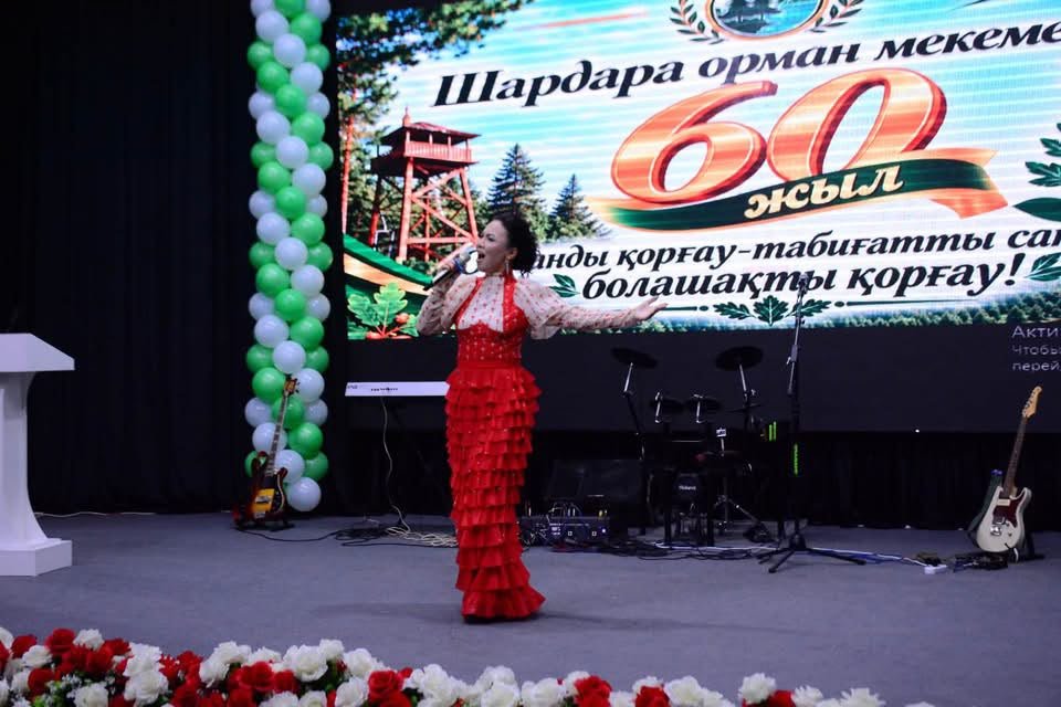 ТҮРКІСТАН ОБЛЫСЫНДА ОРМАН ШАРУАШЫЛЫҒЫ ҚЫЗМЕТКЕРЛЕРІНЕ ҚҰРМЕТ КӨРСЕТІЛДІ — Фотосурет 4