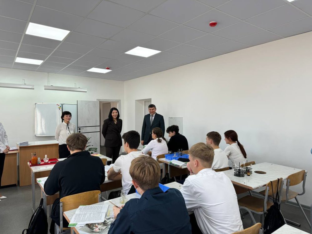 Сапалы білім және заманауи оқу жағдайлары: Ақмола облысы білім басқармасының басшысы Аршалы ауданының білім беру нысандарын аралады — Фотосурет 3